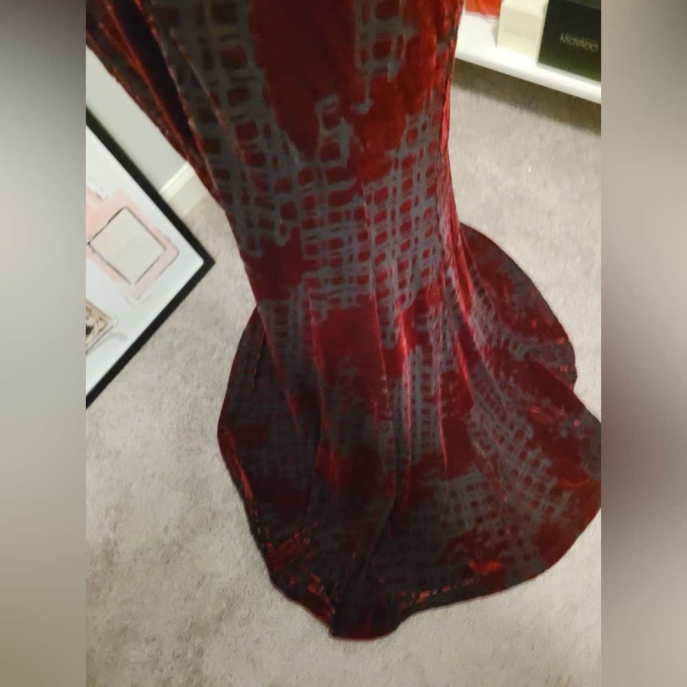 Donna Karan Social Occasion Burnout Velvet Halter neck maxi dress NWT Size 8 - Picture 13 of 14